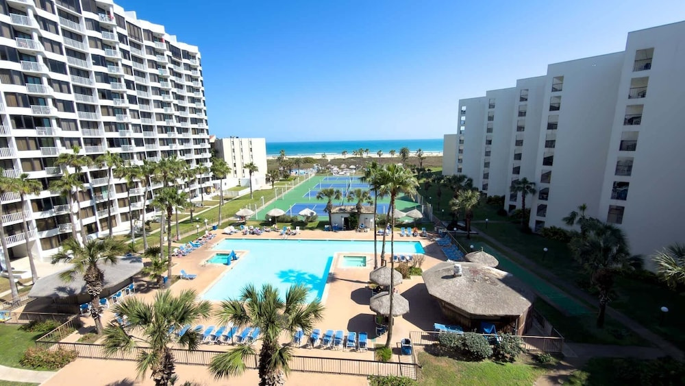 Saida 3603 - 6 Floor Gulf-front Remodel - Sleeps 8 2 Bedroom Apts