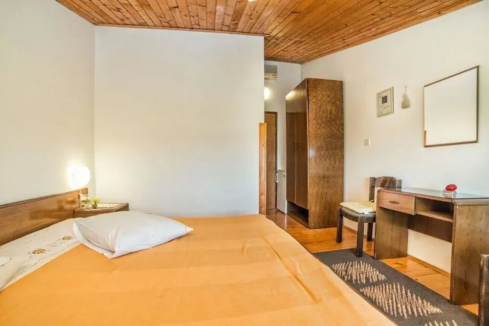 App and Rooms Ana Pomer - Général