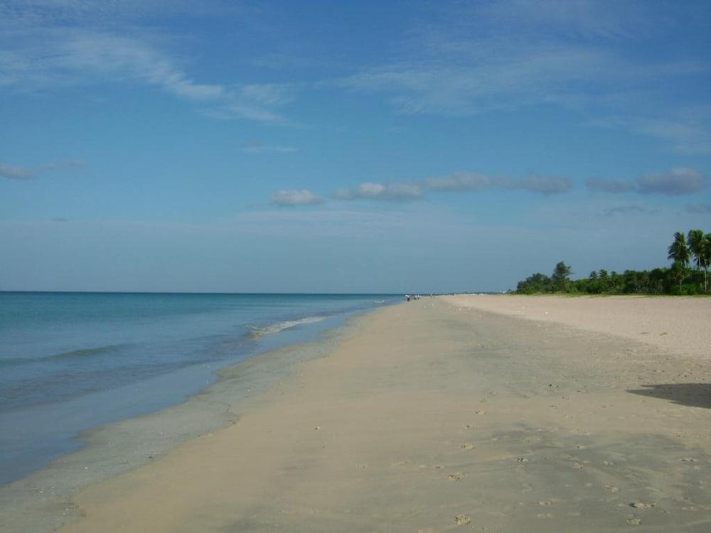 Pigeon Island Beach Resort