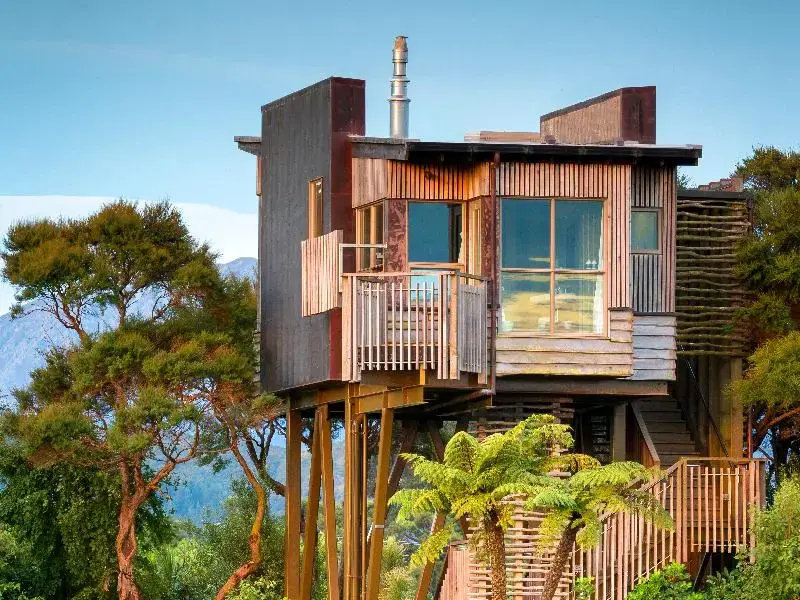 Superior Cottage