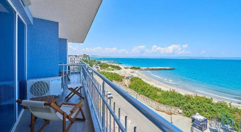 Beach & Waterfront