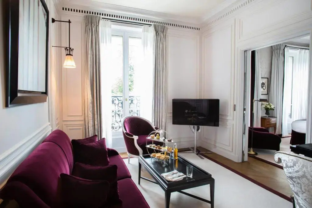 La Reserve Paris Hotel and Spa 92