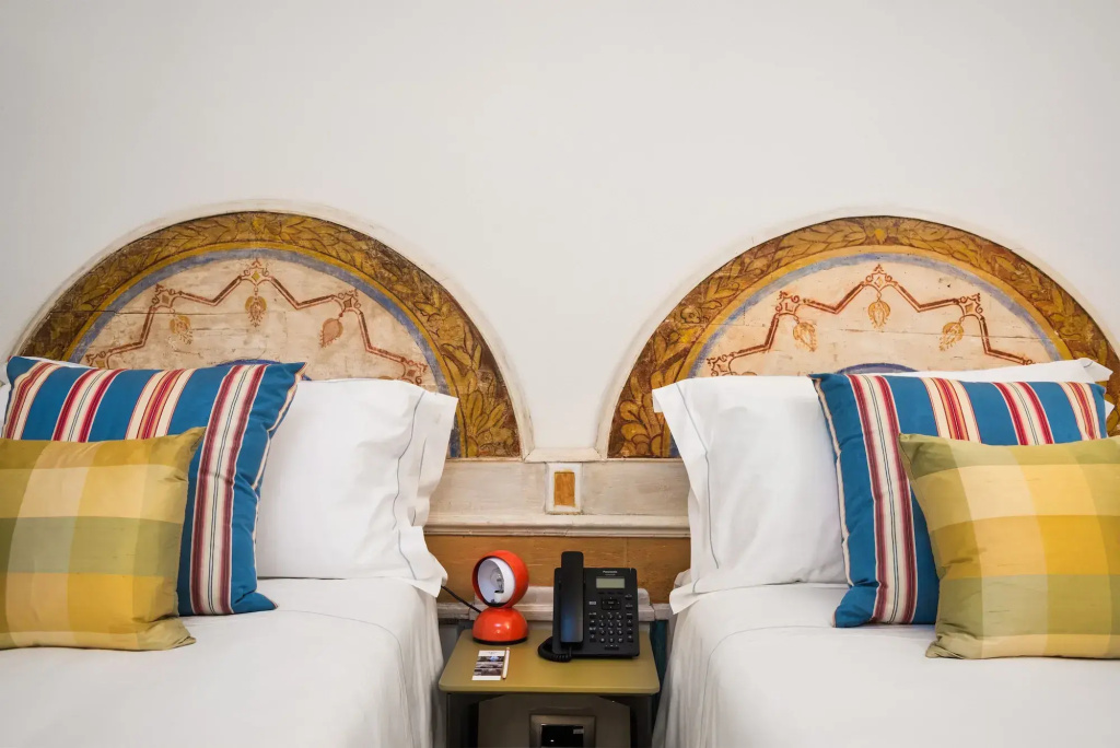 Отель Palazzo delle Pietre Luxury Apartments в Риме