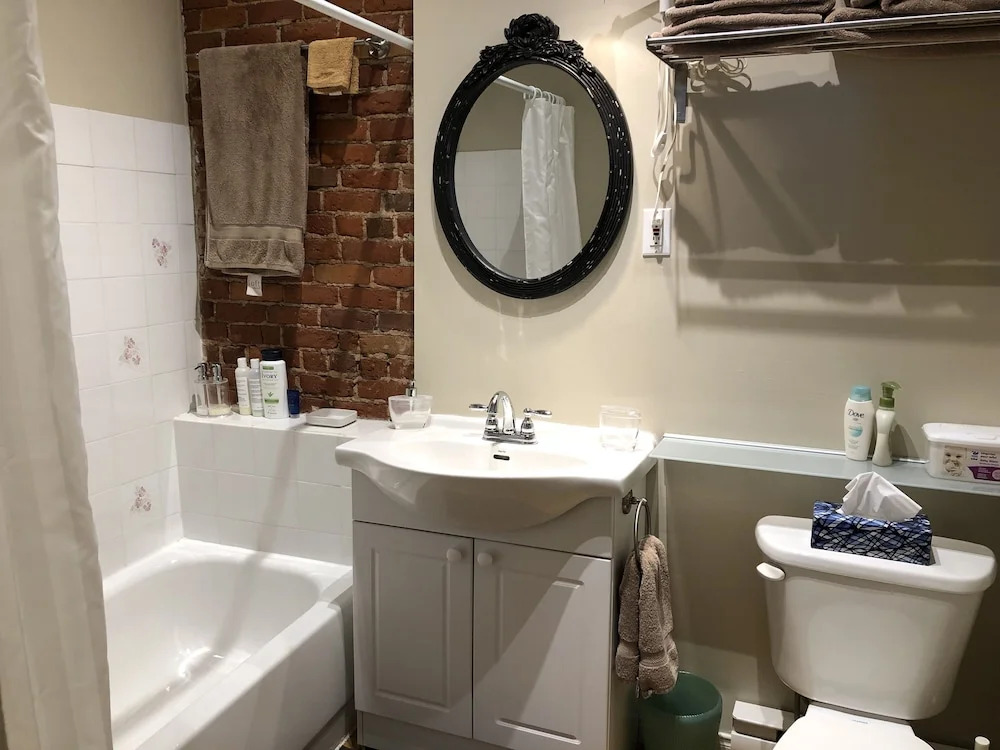 Le Chateau du Faubourg by null