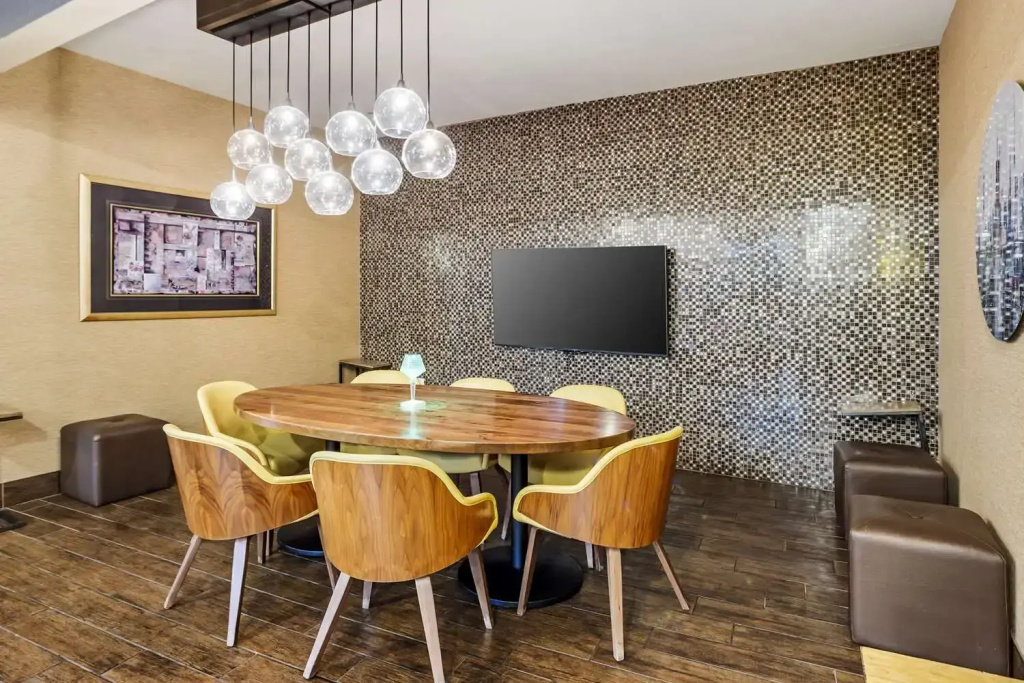 Aiden by Best Western Newark Airport - Général