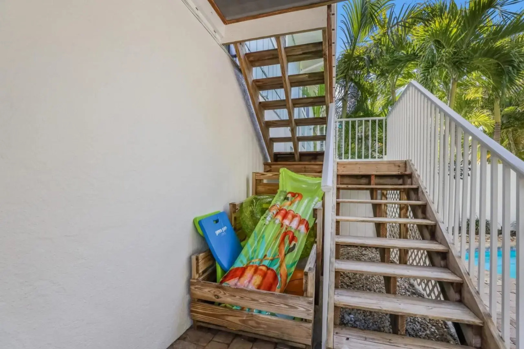 Island Hideaway East - 308B 67th