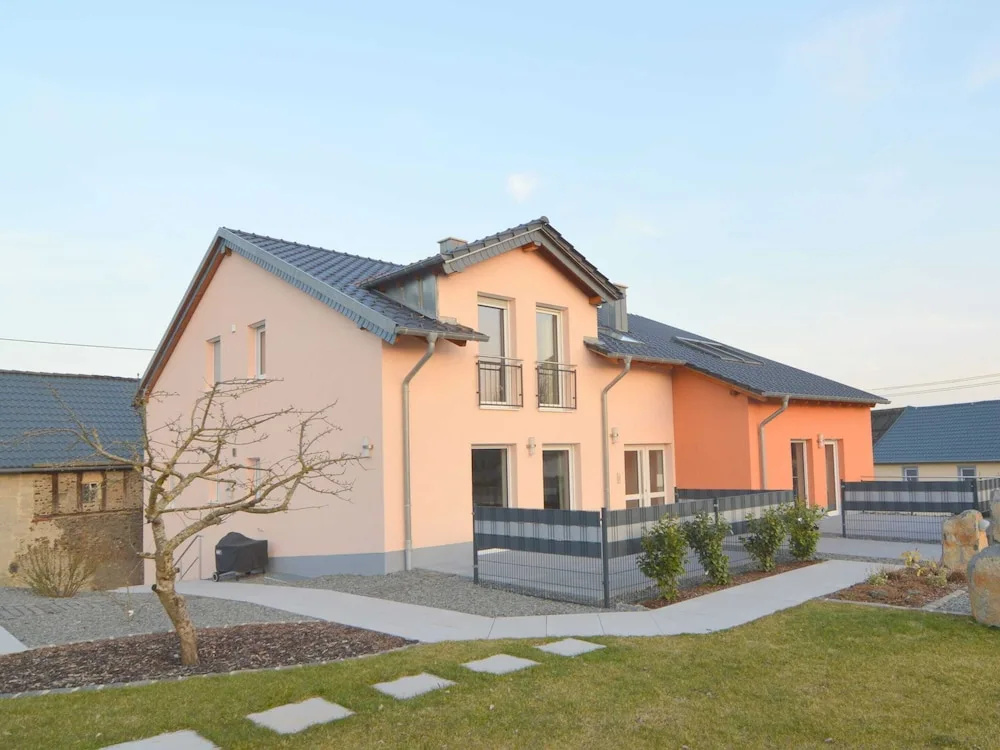 Eifel Lakeside Family Escape
