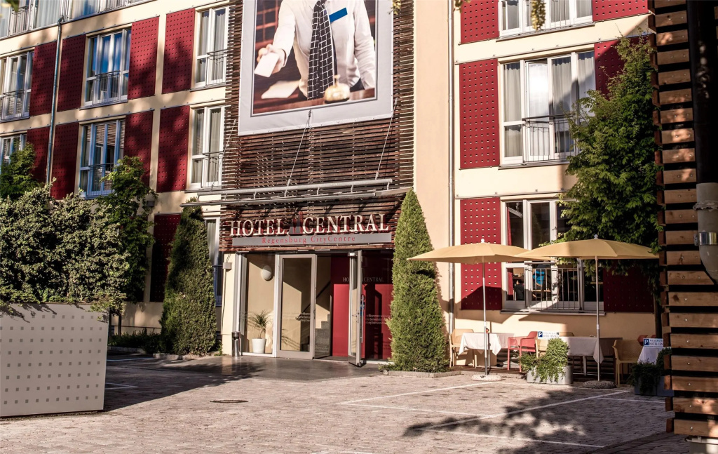 Hotel Central Regensburg Citycentre, Sure Hotel Collection