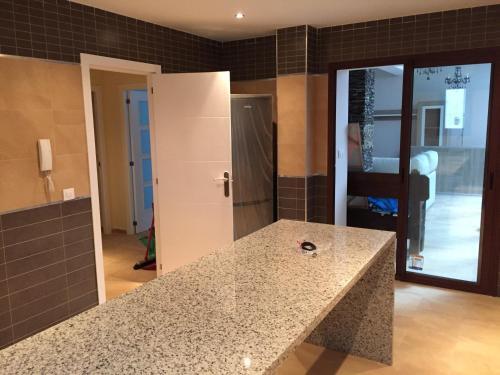 Отель Cadiz Deluxe Apartment в Кадисе