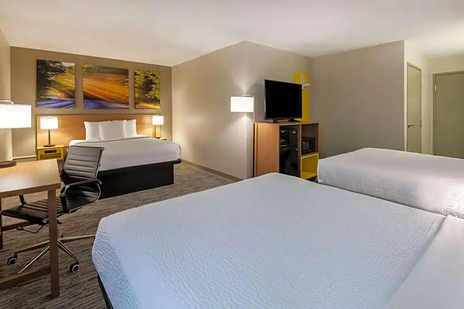Sextuple Suite