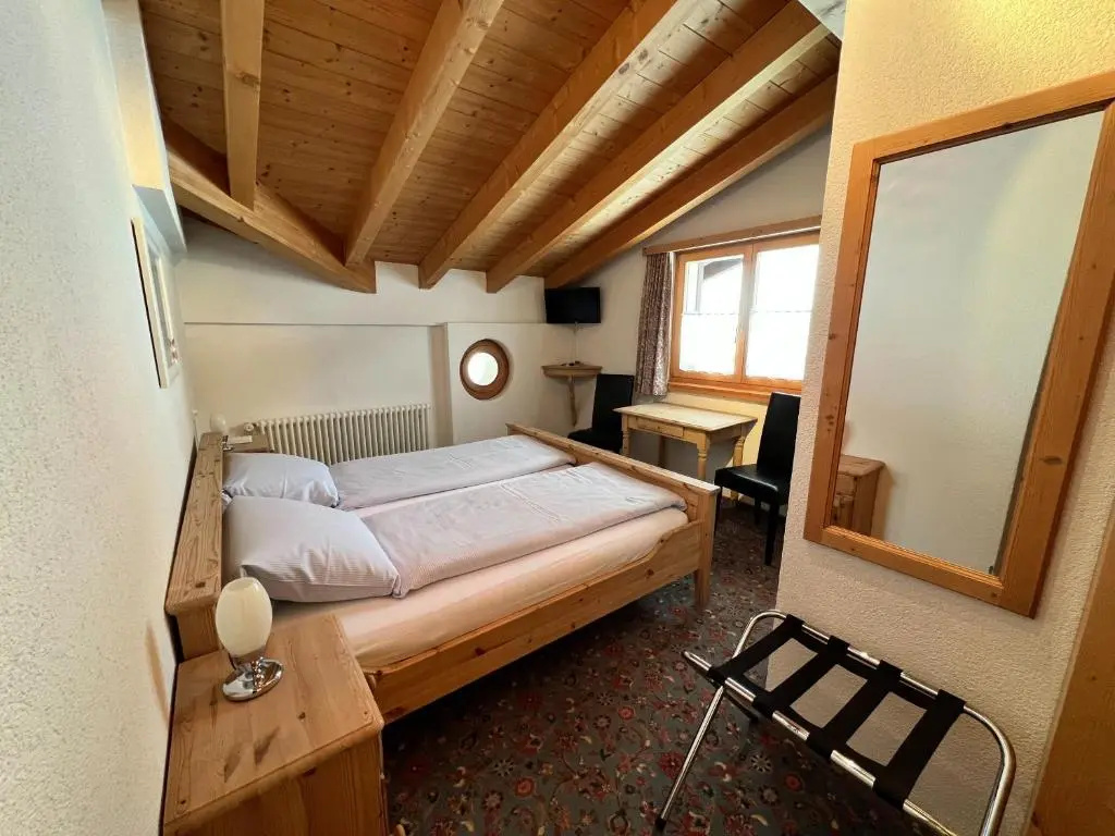 Standard Double room (full double bed)