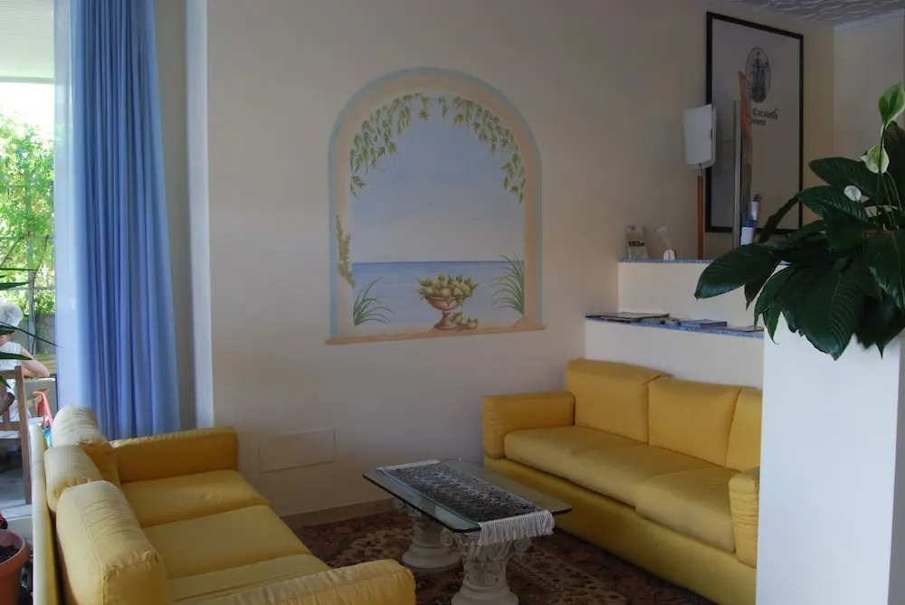 Lobby & Reception