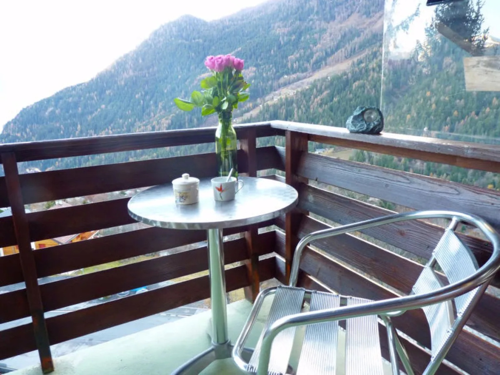 Balcony & Terrace