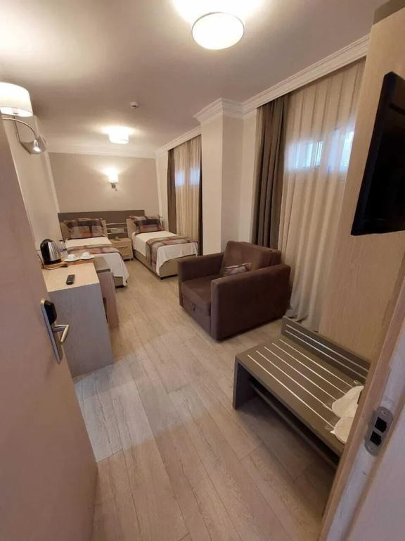 Economy room