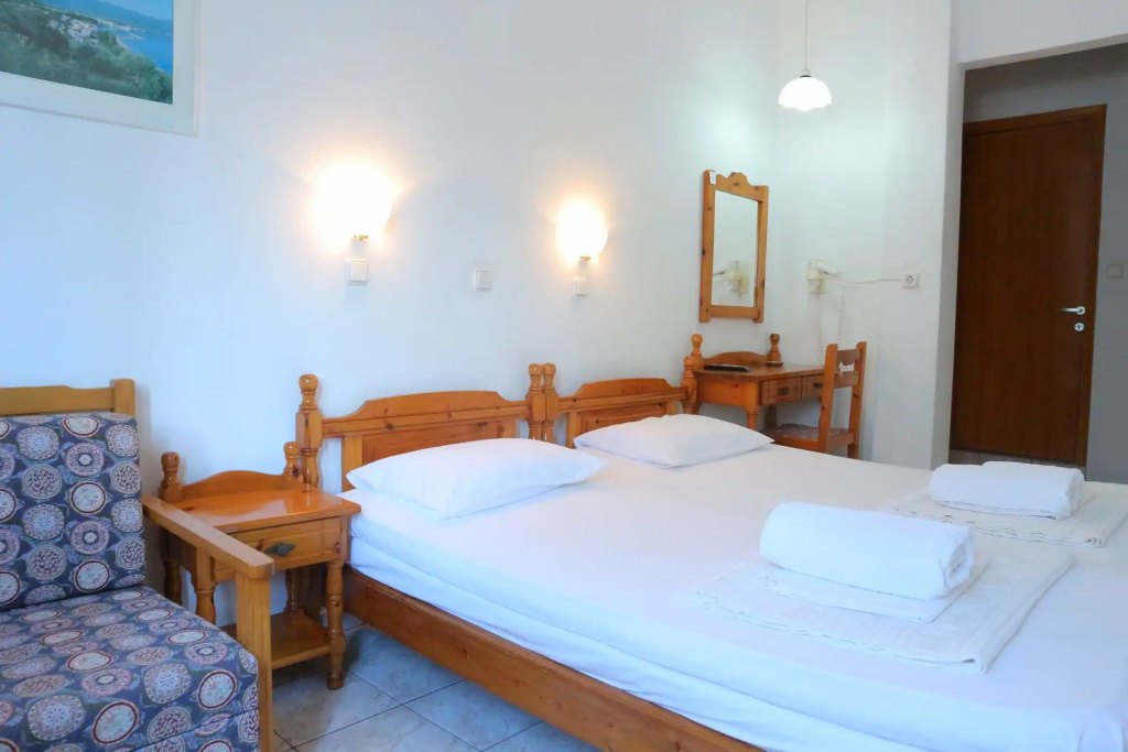 Economy room