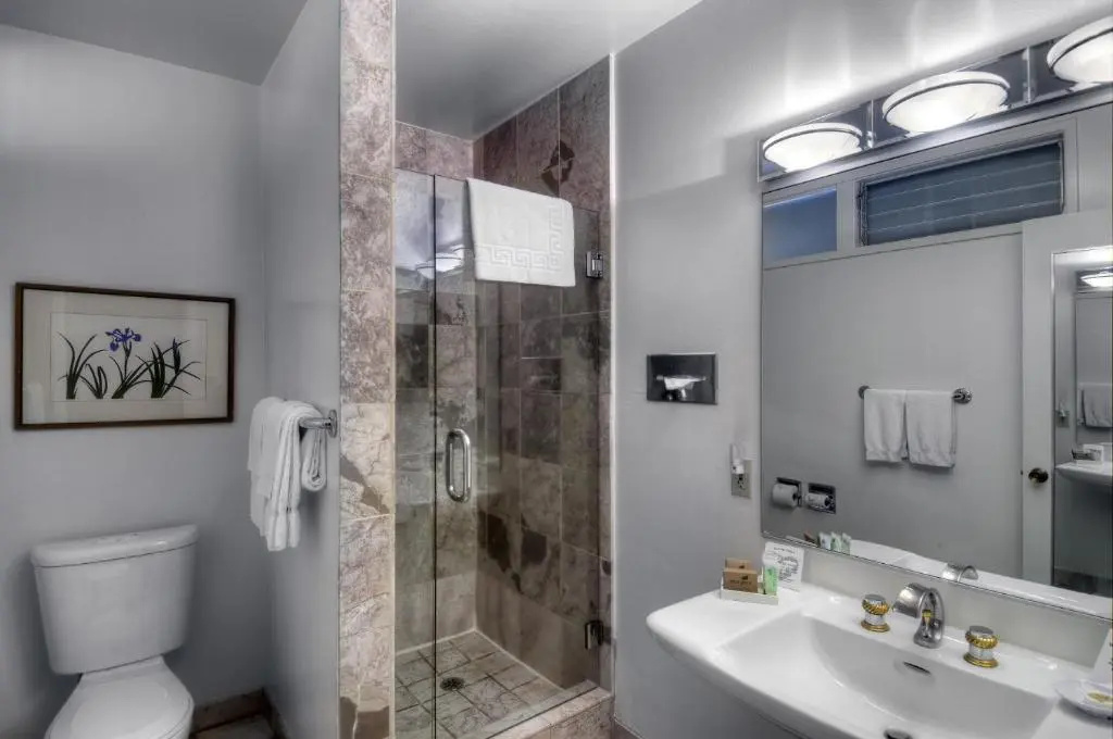 Dinah's Garden Hotel - Chambres