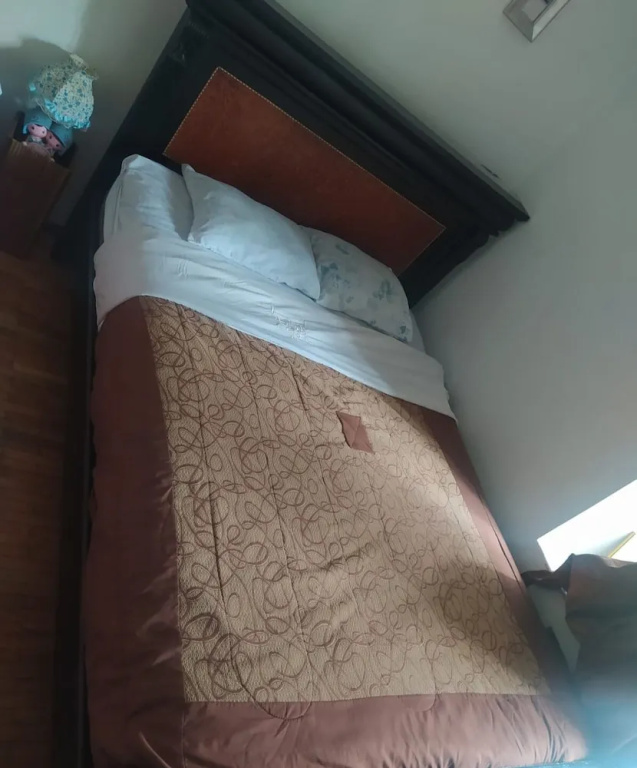 Economy room