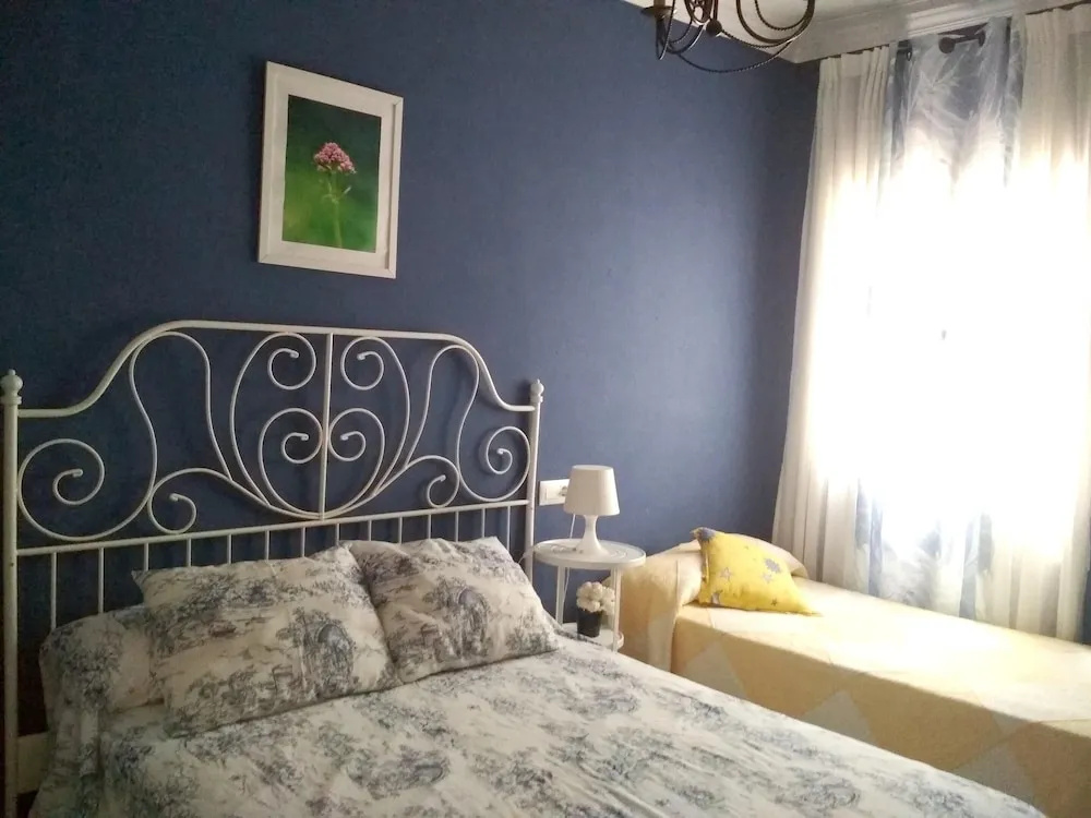 Villa With 4 Bedrooms in Prado del Rey, With Private Pool, Enclosed Garden and Wifi - фото 3