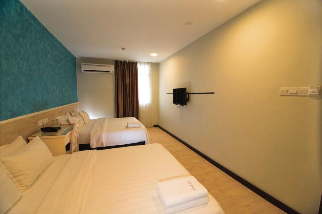 Pantai Inn