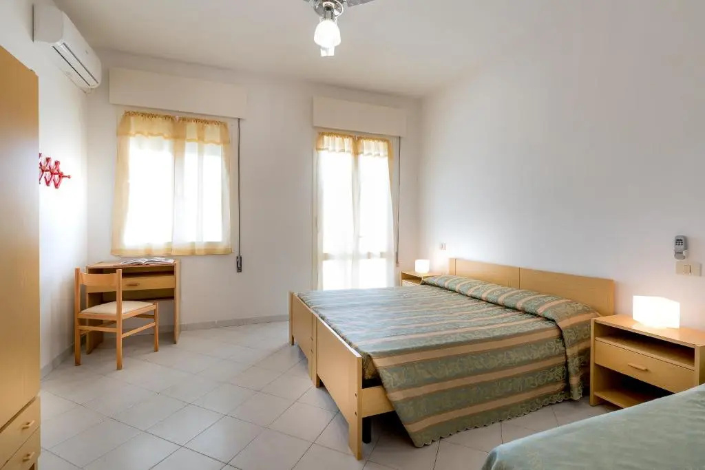 Economy room