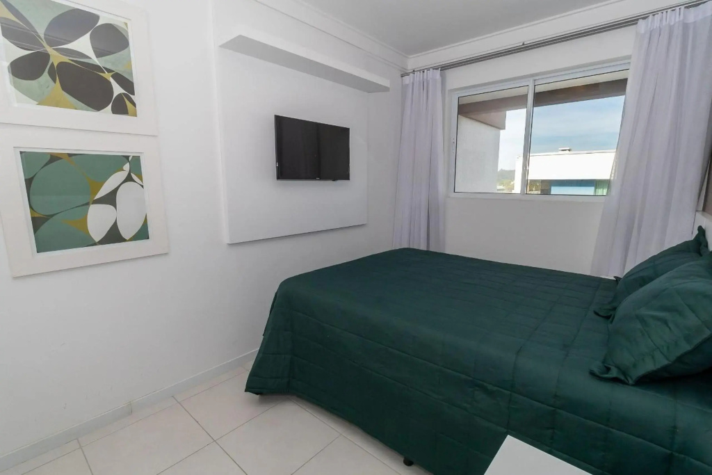 Cardeal 403C - Aconchegante apartamento na praia de Bombas - 2 dormitórios 5 pessoas