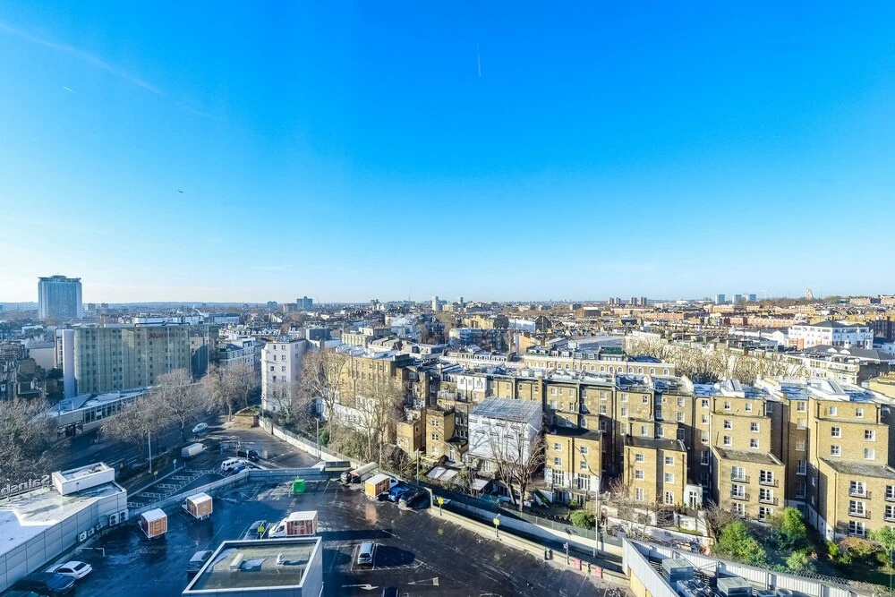 945 - Point west - Studio Apartment