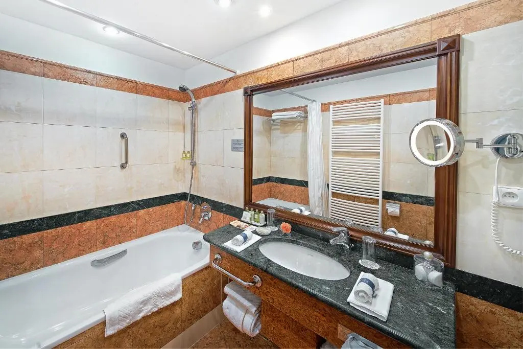 CARLSBAD PLAZA Medical Spa & Wellness hotel - Chambres