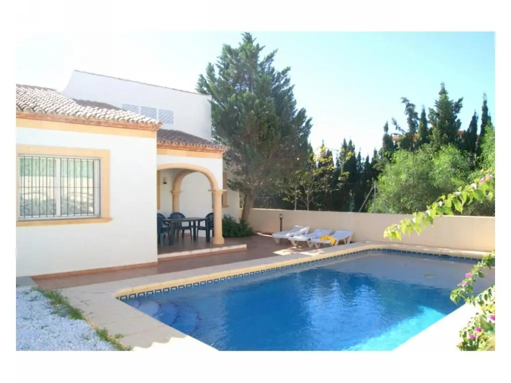 3 Bedrooms Villa