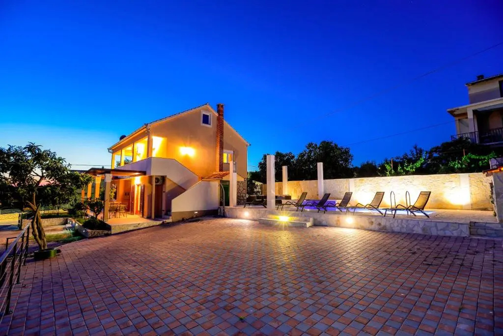Villa Lara-3D