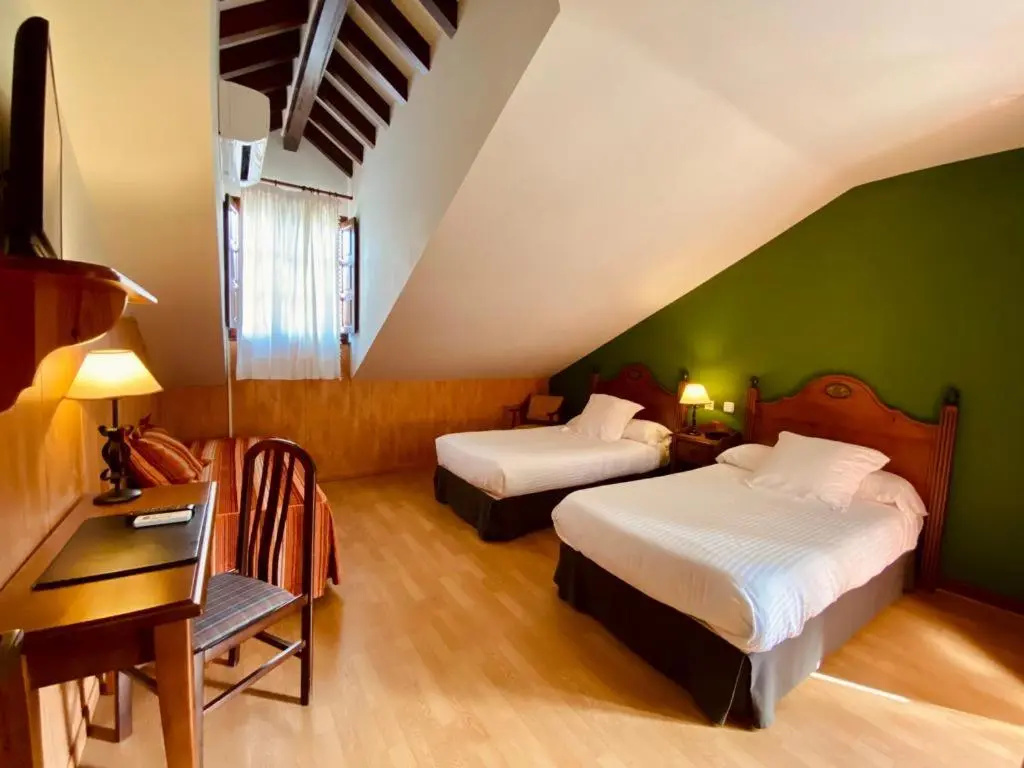 Triple room