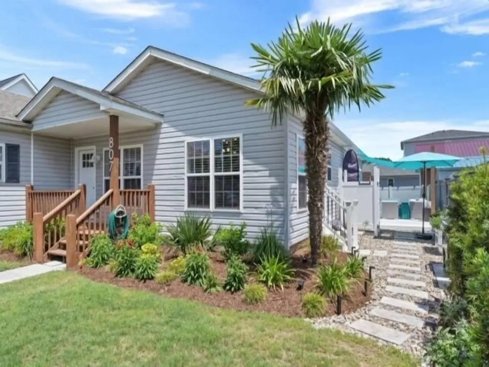 Cb Surf Cottage 3 Bedroom Cottage by Redawning