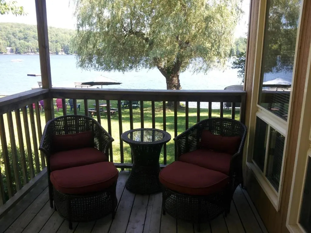 2 Bedrooms Cottage with lake view