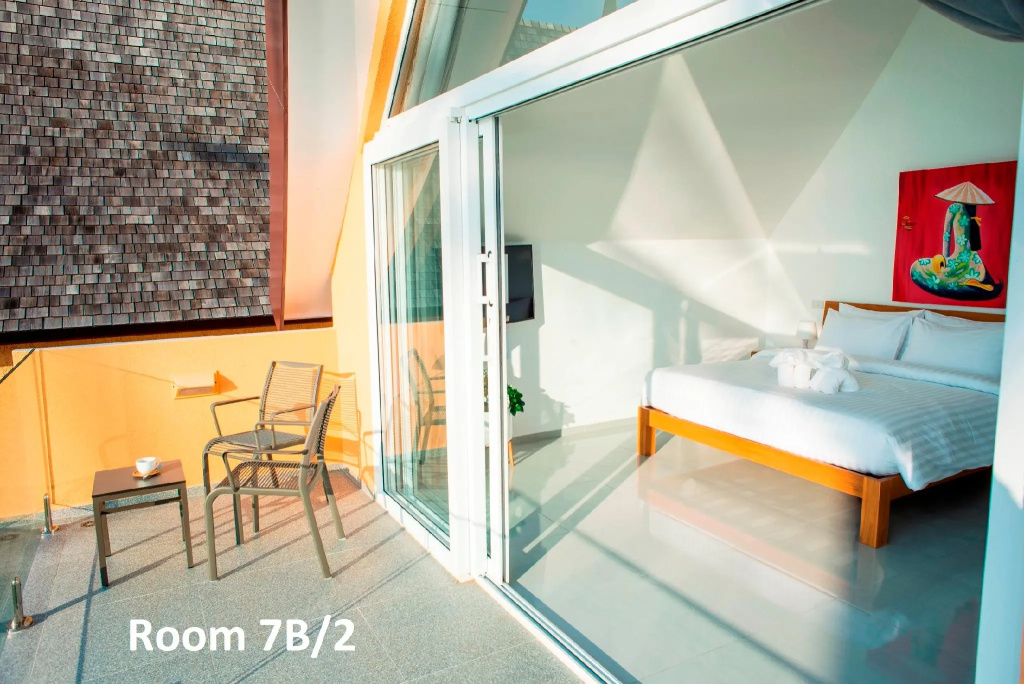Superior Double room with sea view (full double bed)