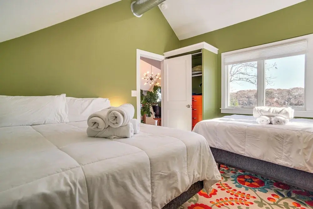 1 Mi to Ferry & Beach: Waterfront Hyannis Home! — фото 3