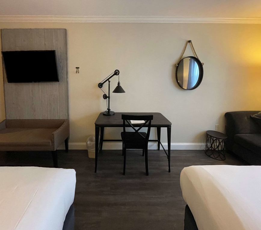 The Century House Latham - North Albany, an Ascend Collection Hotel - Général