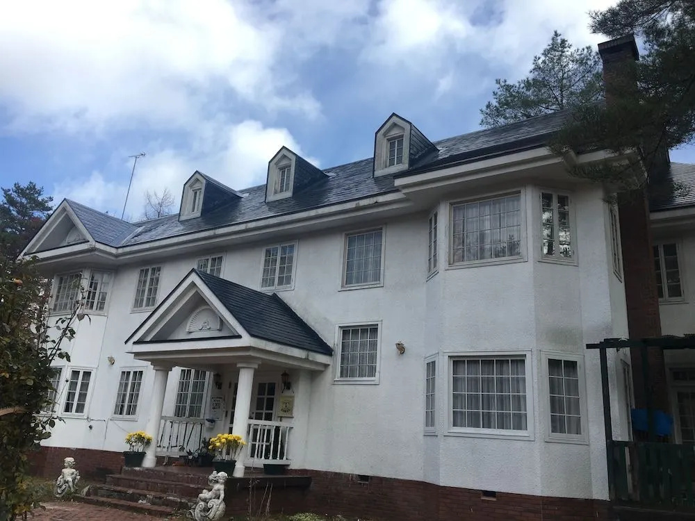 Petit Hotel and Restaurant Air Mail