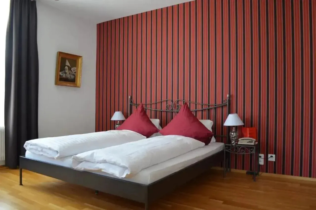 Carlton-Europe Vintage Adults Hotel - Général