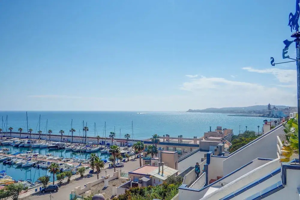 Beach & Waterfront