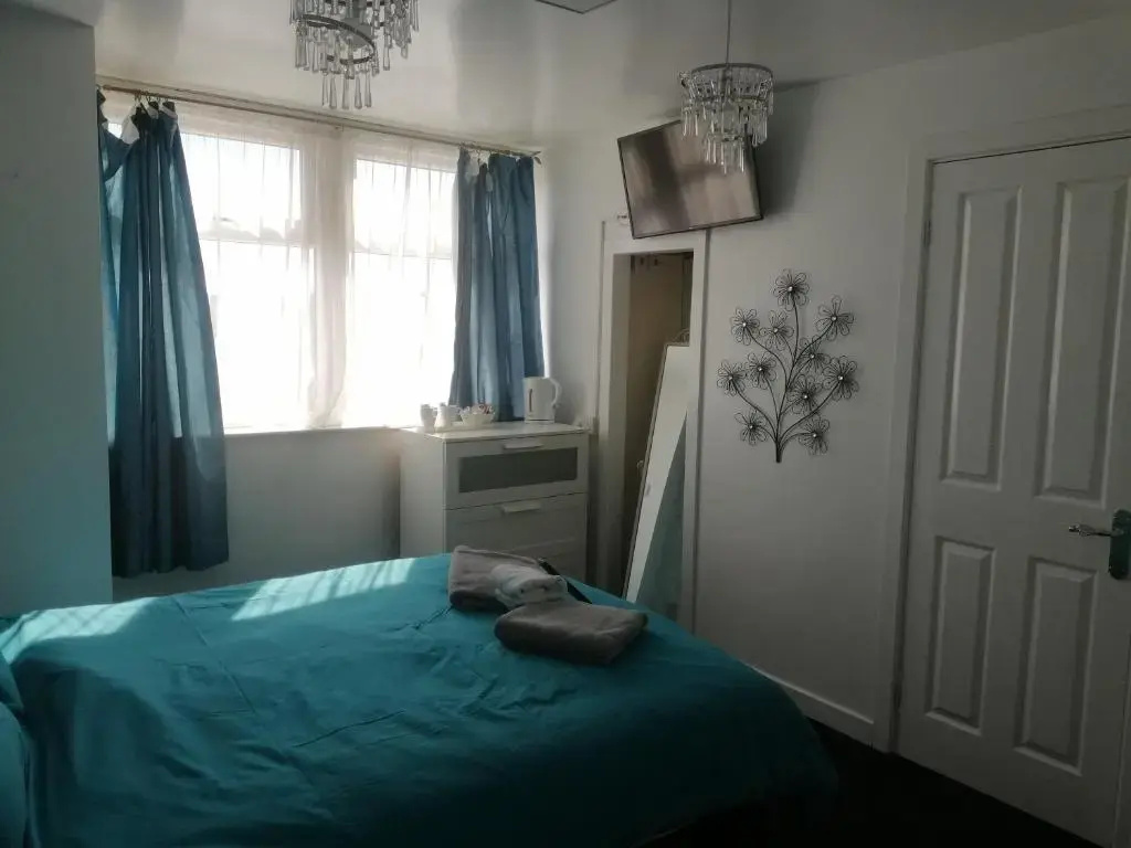 Standard Double room (full double bed)