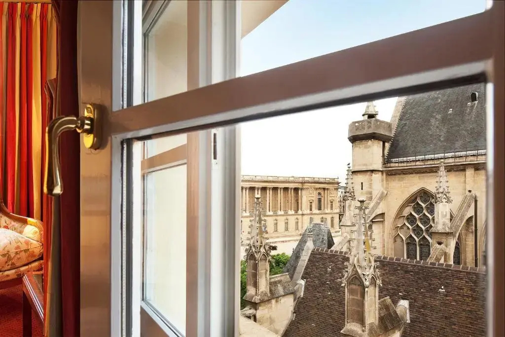Relais Du Louvre 104