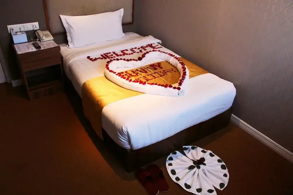 Sunny Holiday Hotel - Chambres