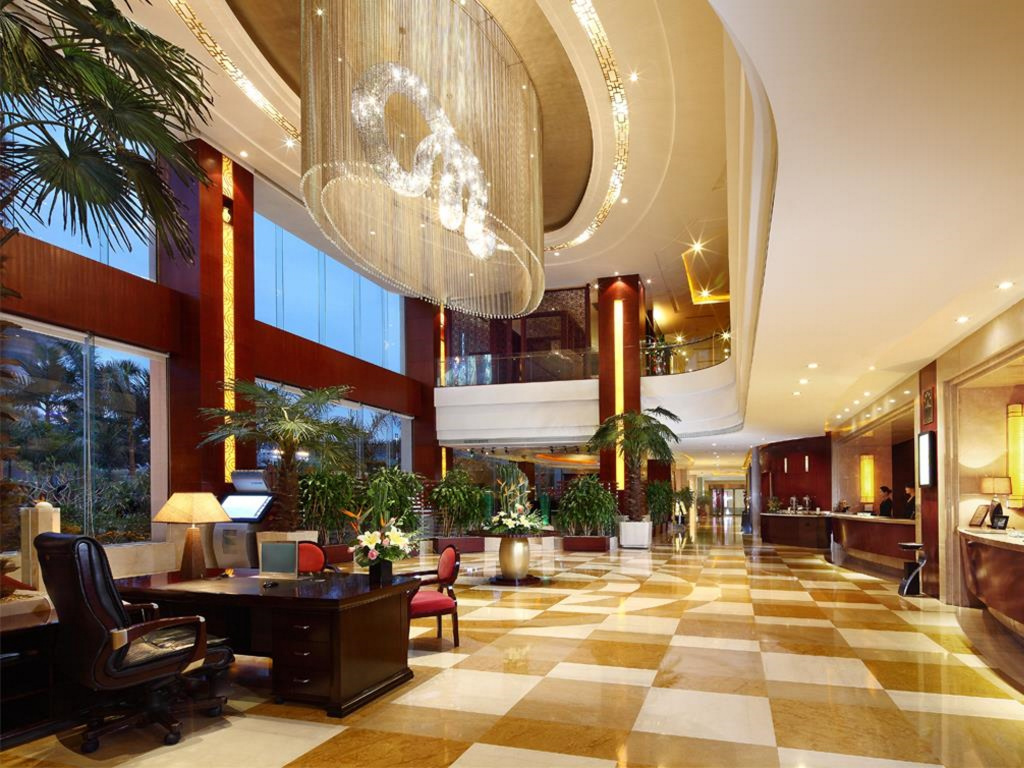 Lobby & Reception