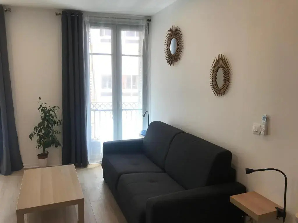 Voir la photo 1 — Studio Port Moderne HyperCentre Lumineux Climatisé