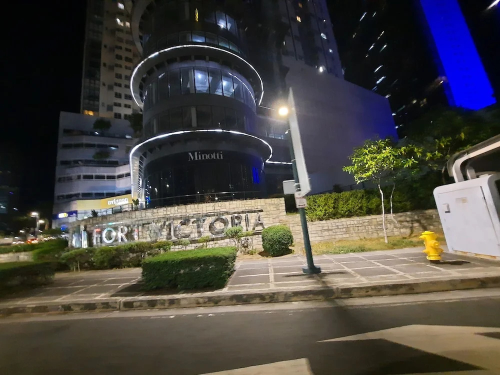 L1 Loft Stay Bonifacio Global City