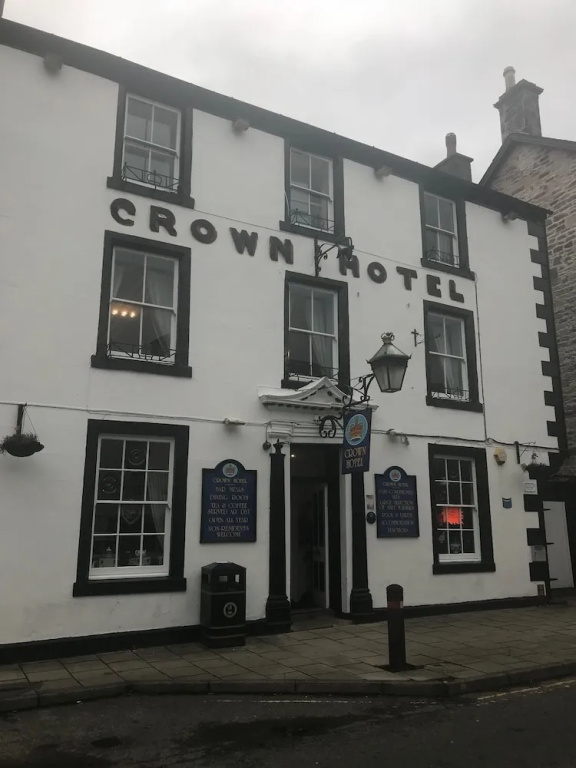 Crown Hotel