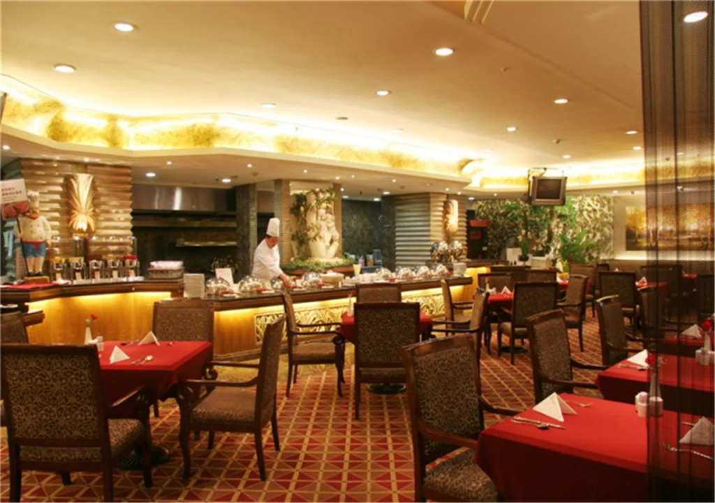 Food & Beverage