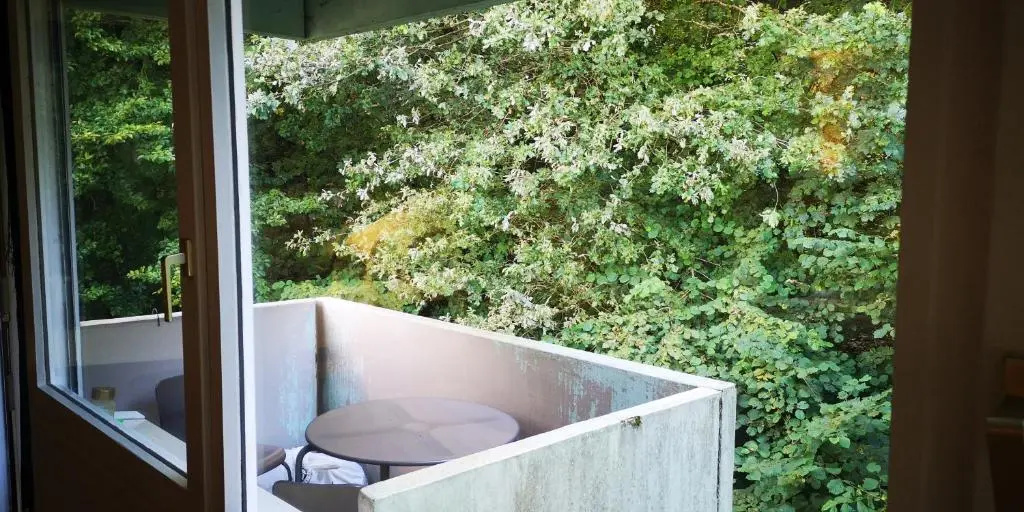 Moderne et paisible studio avec balcon