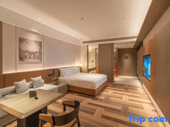 Standard Double room with river view (full double bed)
