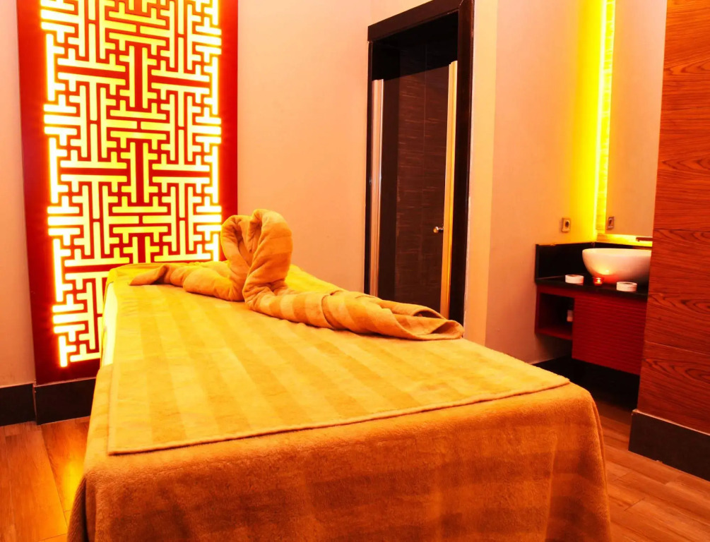 Diamond Premium Hotel & Spa — фото 4