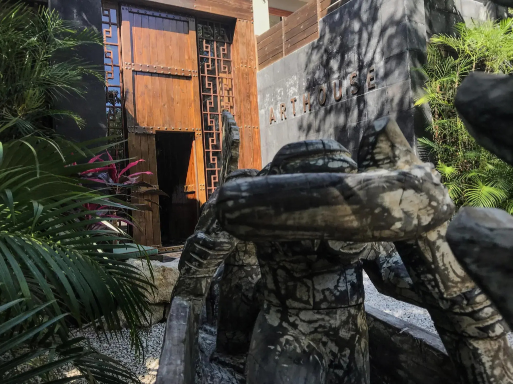 Art House Ph 302